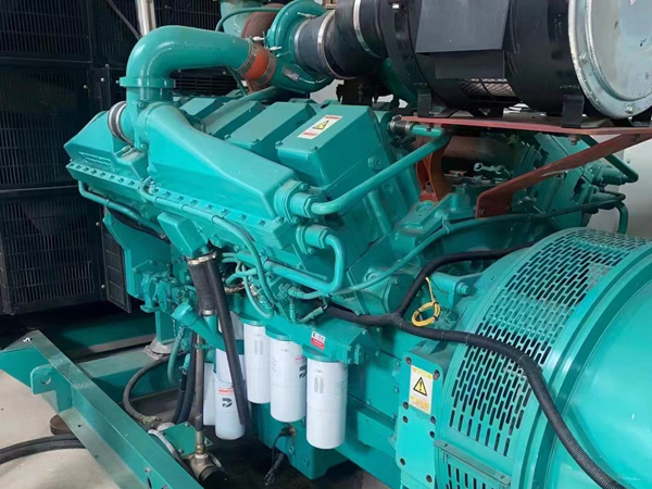 高埗镇更换100kW柴油发电机组机油时，需要注意哪些事项？